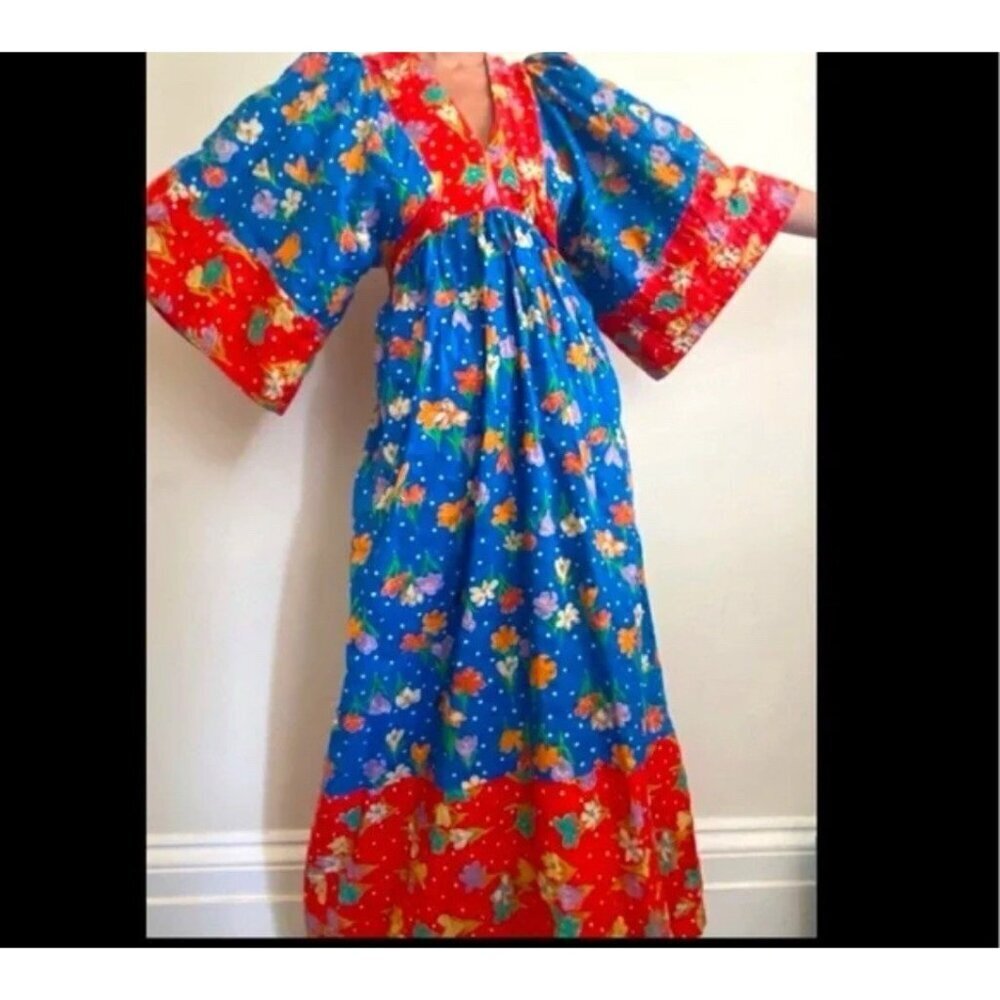 1960s Young Innocents by Arpeja Red & Blue Cotton Floral Print Caftan Dress Sz S